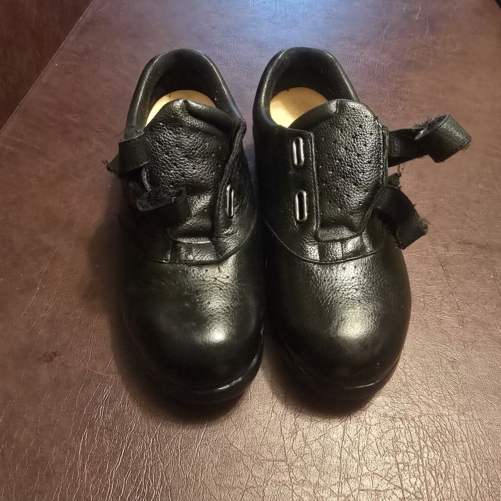 Drew Dress Shoes Size 8